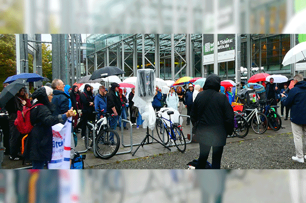 Kundgebung vor der Ratssitzung - Fotos